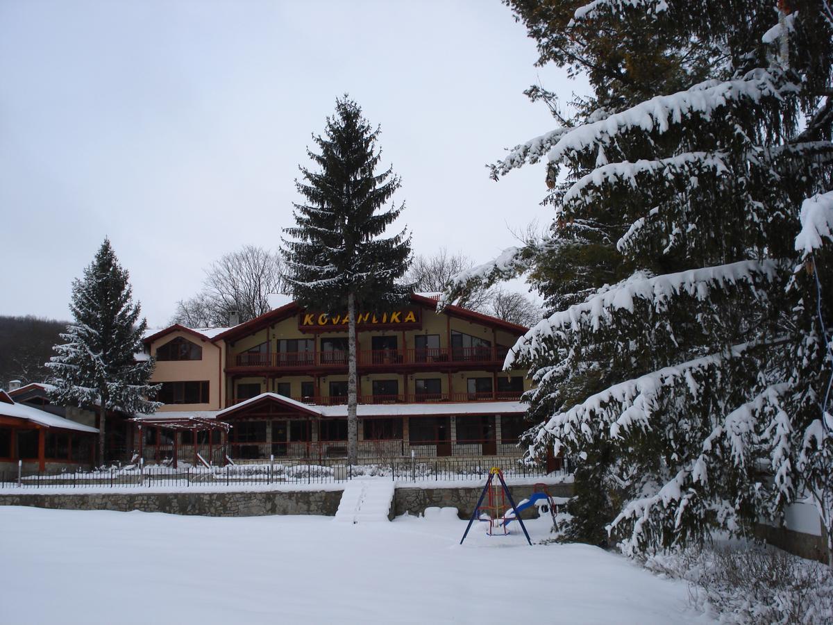 Kovanlika Hotel Razgrad Buitenkant foto