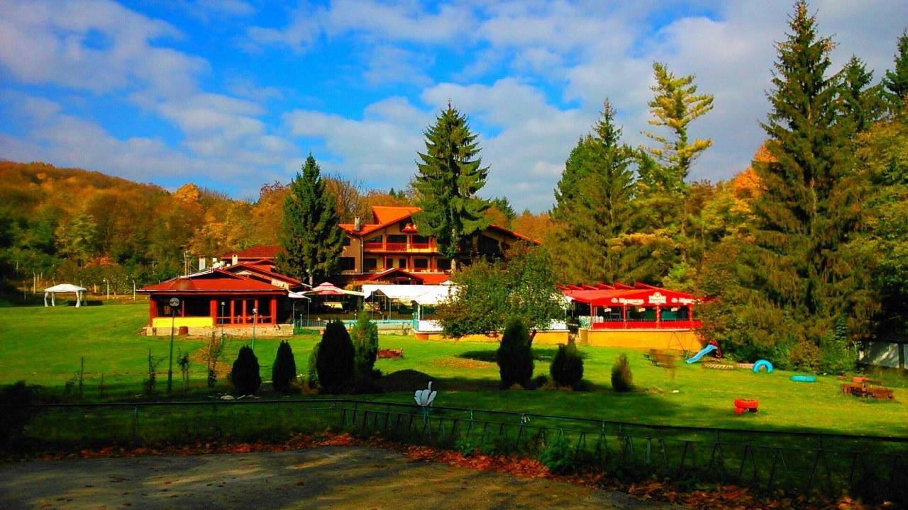 Kovanlika Hotel Razgrad Buitenkant foto