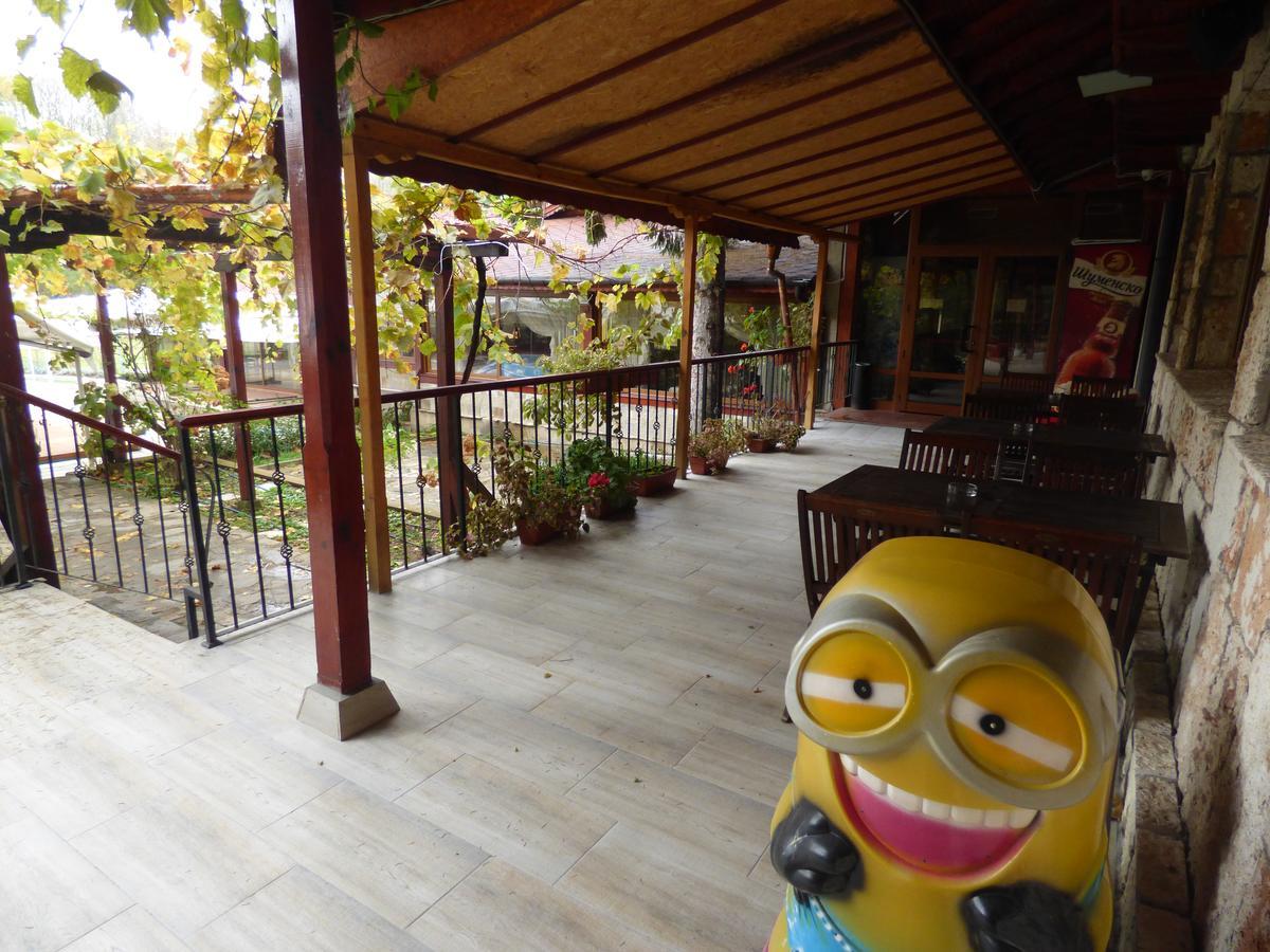 Kovanlika Hotel Razgrad Buitenkant foto